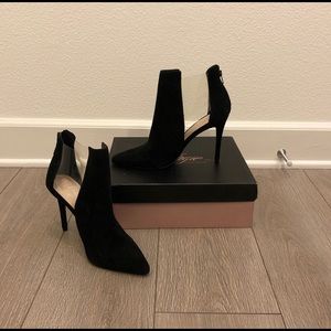 Fergie Aire Women’s Dress Booties
